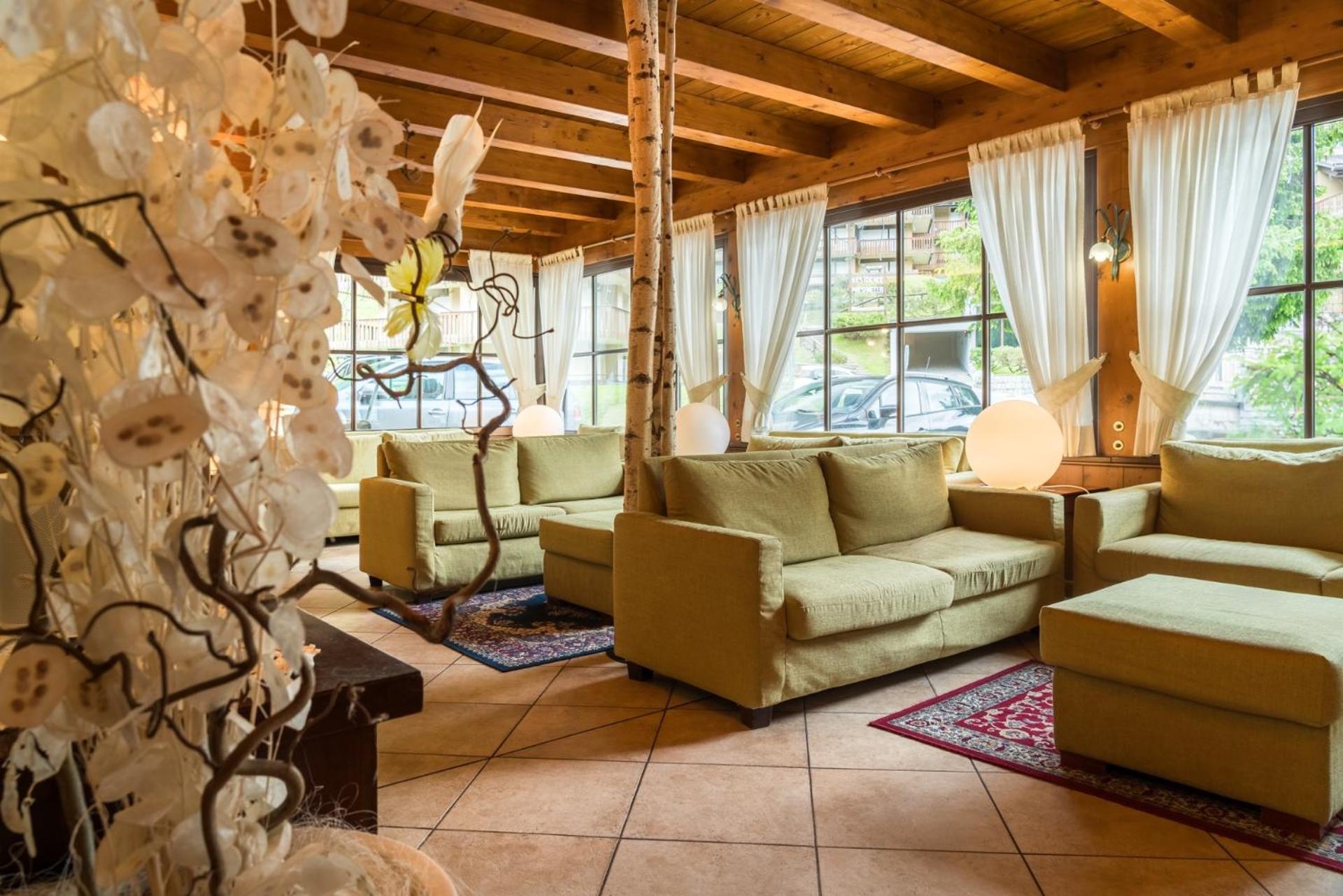Betulla Hotel Madonna